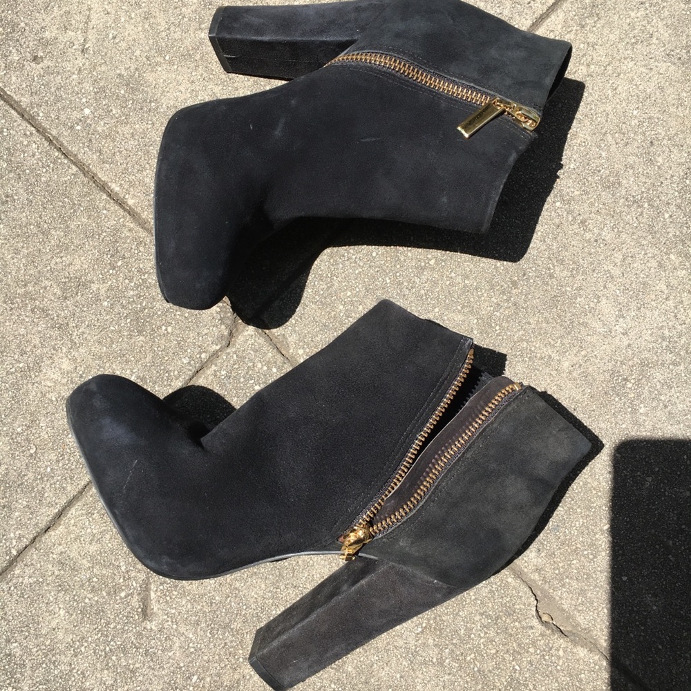 Suede platform booties - Picture 2 of 3